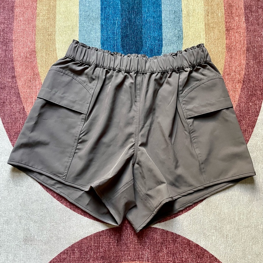 Brown pocket shorts